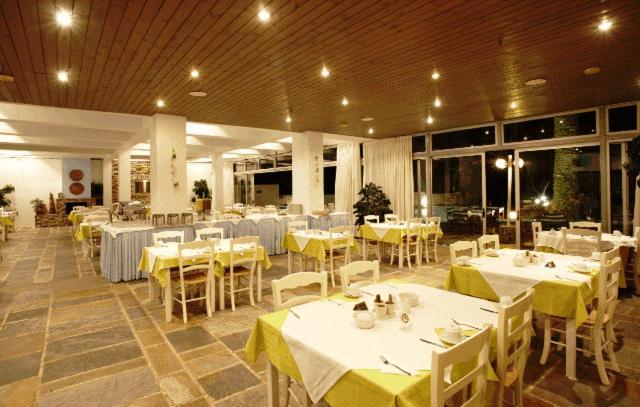 Apollon Suites Karystos  Bagian luar foto
